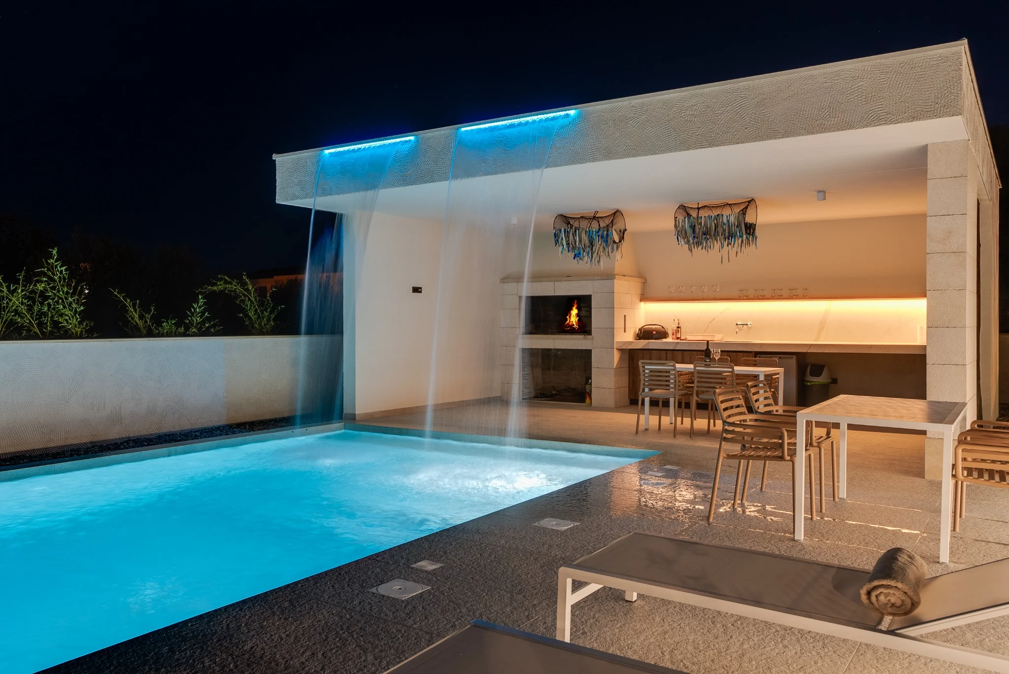 Outdoor kitchen and pool