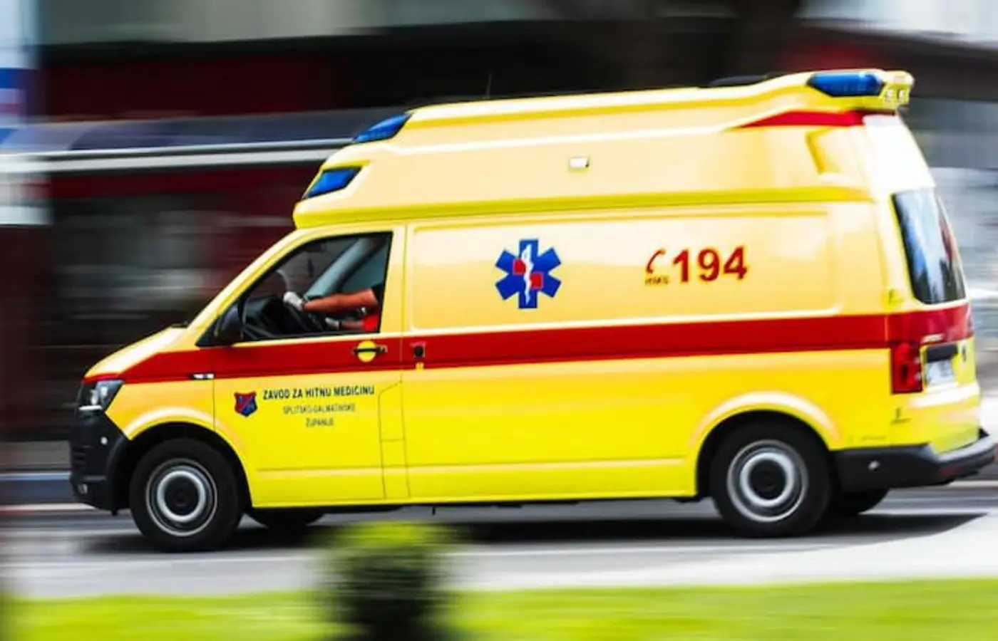 Emergency medical vehicle