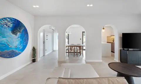 Terrace Residence · photograph 3